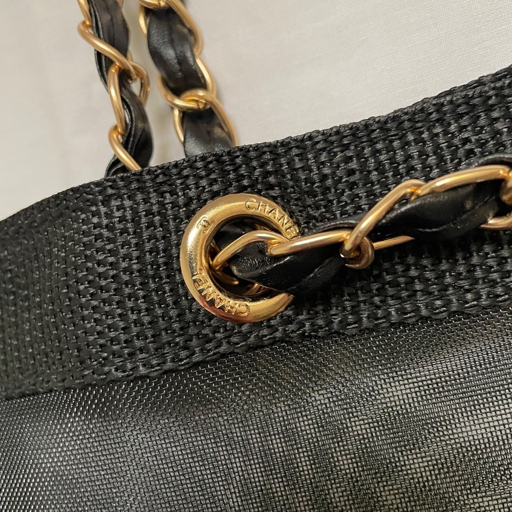 ~Chanel GWP Black Mesh Tote Bag with Gold Chain Straps - Picture 5 of 15